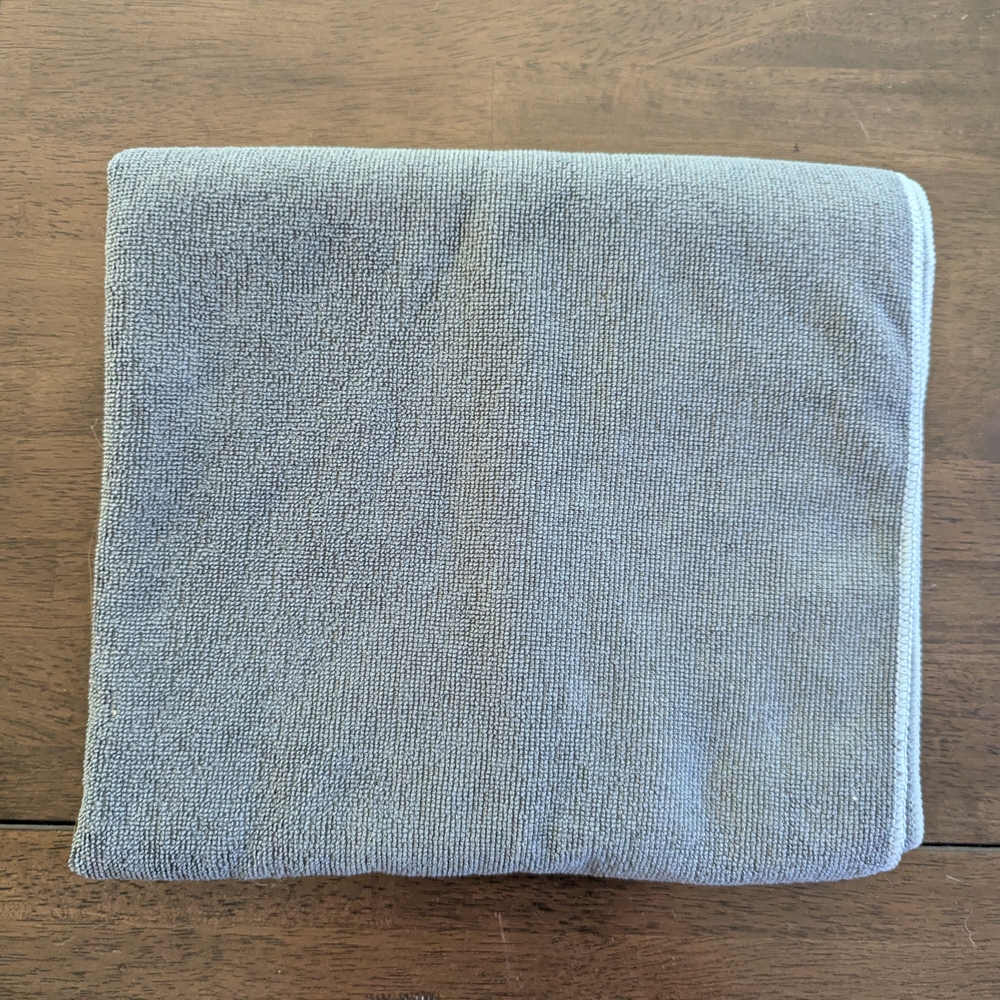 Gray Microfiber Yoga Mat Towel
